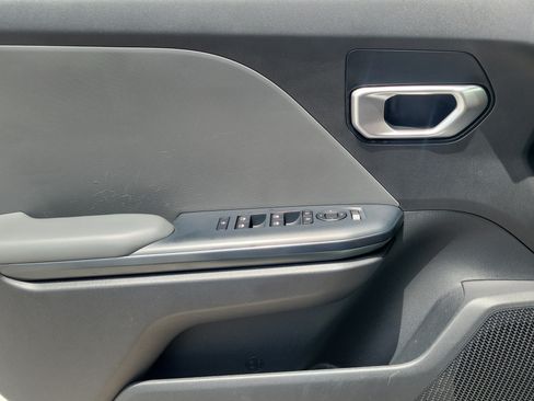 Used 2025 Kia K4 FWD image 27