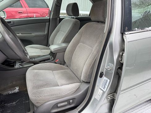 Used 2003 Toyota Camry LE image 9