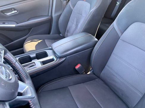 Used 2022 Nissan Sentra SR w/ Electronics Package FWD image 20