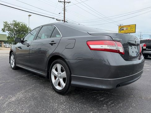Used 2011 Toyota Camry SE w/ Fleet Convenience Pkg FWD image 7