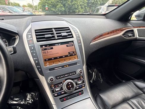 Used 2019 Lincoln MKZ Reserve FWD image 24