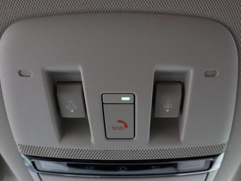 Certified 2025 Nissan Murano Platinum w/ Cargo Package image 38