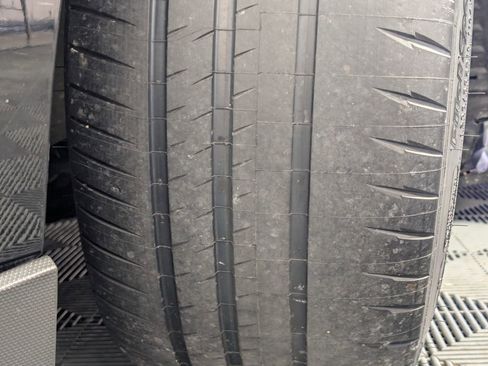 Used 2019 Ford Mustang Shelby GT350 w/ Technology Package image 29