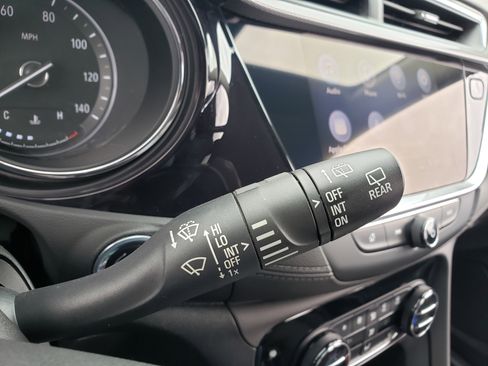 Used 2022 Buick Encore GX Select w/ Sport Touring Package image 19