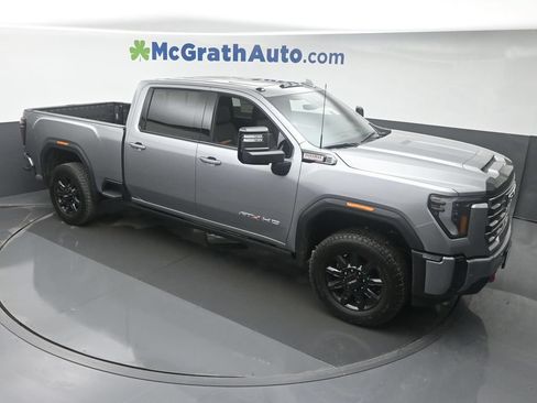 Used 2025 GMC Sierra 2500 AT4 w/ AT4 Premium Plus Package AWD/4WD image 3