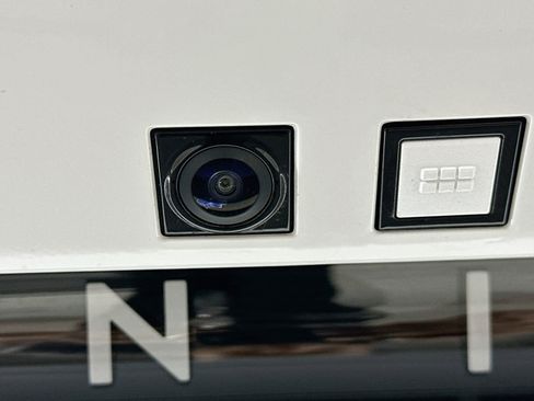 Used 2024 Hyundai Ioniq 6 SEL RWD image 30