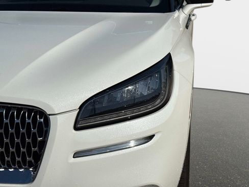 Used 2022 Lincoln Corsair FWD w/ Equipment Group 101A image 9