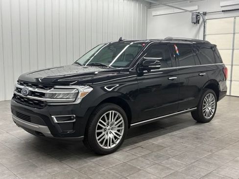 Used 2023 Ford Expedition Limited AWD/4WD image 5