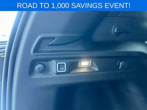 Used 2023 Jeep Grand Cherokee L Laredo image 39