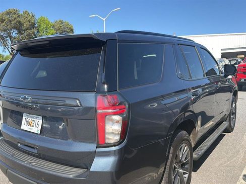 Used 2021 Chevrolet Tahoe Z71 w/ Rear Media and Nav Package image 7