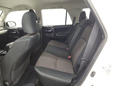 Used 2020 Toyota 4Runner TRD Off-Road image 29