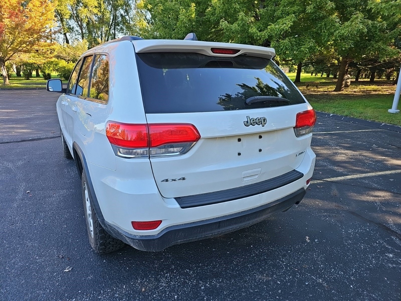 Used 2014 Jeep Grand Cherokee Laredo w/ Quick Order Package 23E AWD/4WD image 3