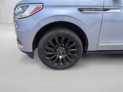 Used 2022 Lincoln Navigator Black Label AWD/4WD image 25
