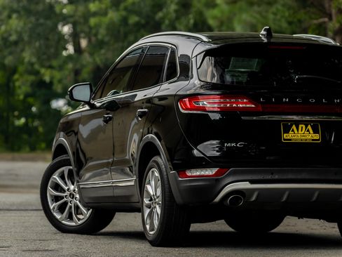 Used 2019 Lincoln MKC Select w/ Select Plus Package image 29