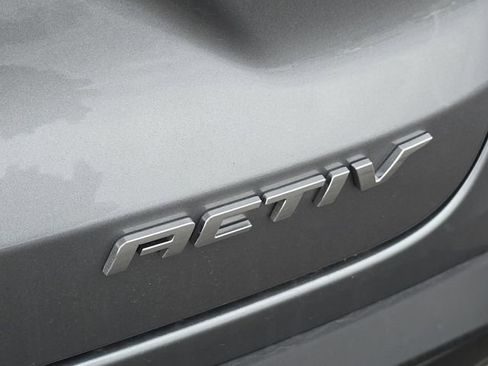 New 2026 Chevrolet Trax ACTIV w/ Sunroof Package image 18