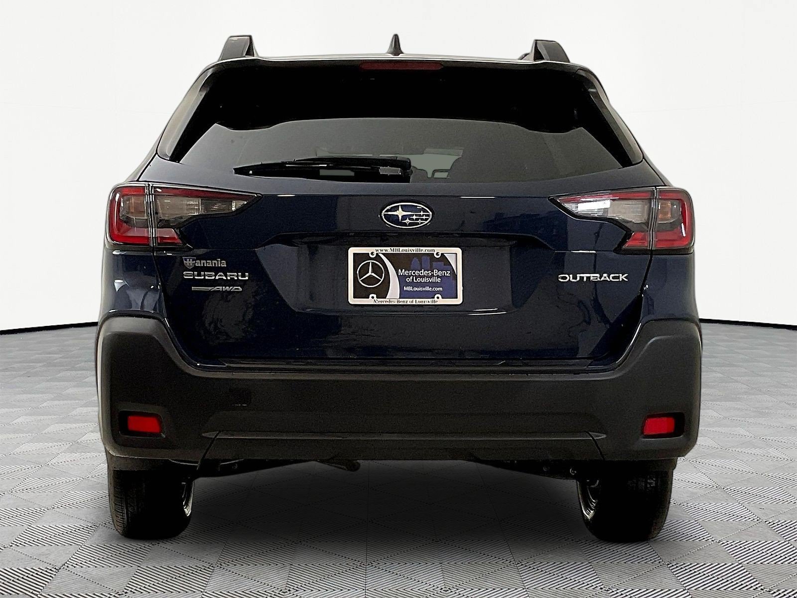 Used 2025 Subaru Outback Premium AWD/4WD image 5
