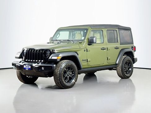 Used 2021 Jeep Wrangler Unlimited Sport AWD/4WD image 3