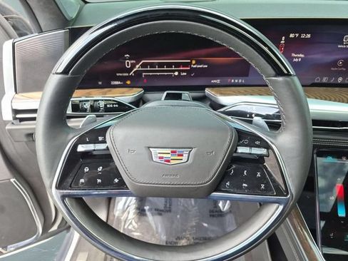 Used 2025 Cadillac Escalade Sport Platinum w/ LPO, ONYX Package AWD/4WD image 19