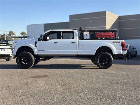 Used 2022 Ford F350 Platinum w/ FX4 Off-Road Package image 9