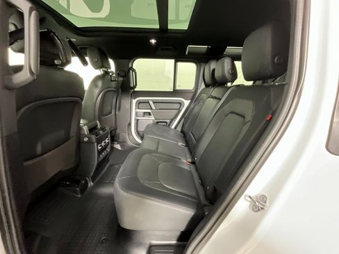 Certified 2024 Land Rover Defender 110 X-Dynamic SE image 24