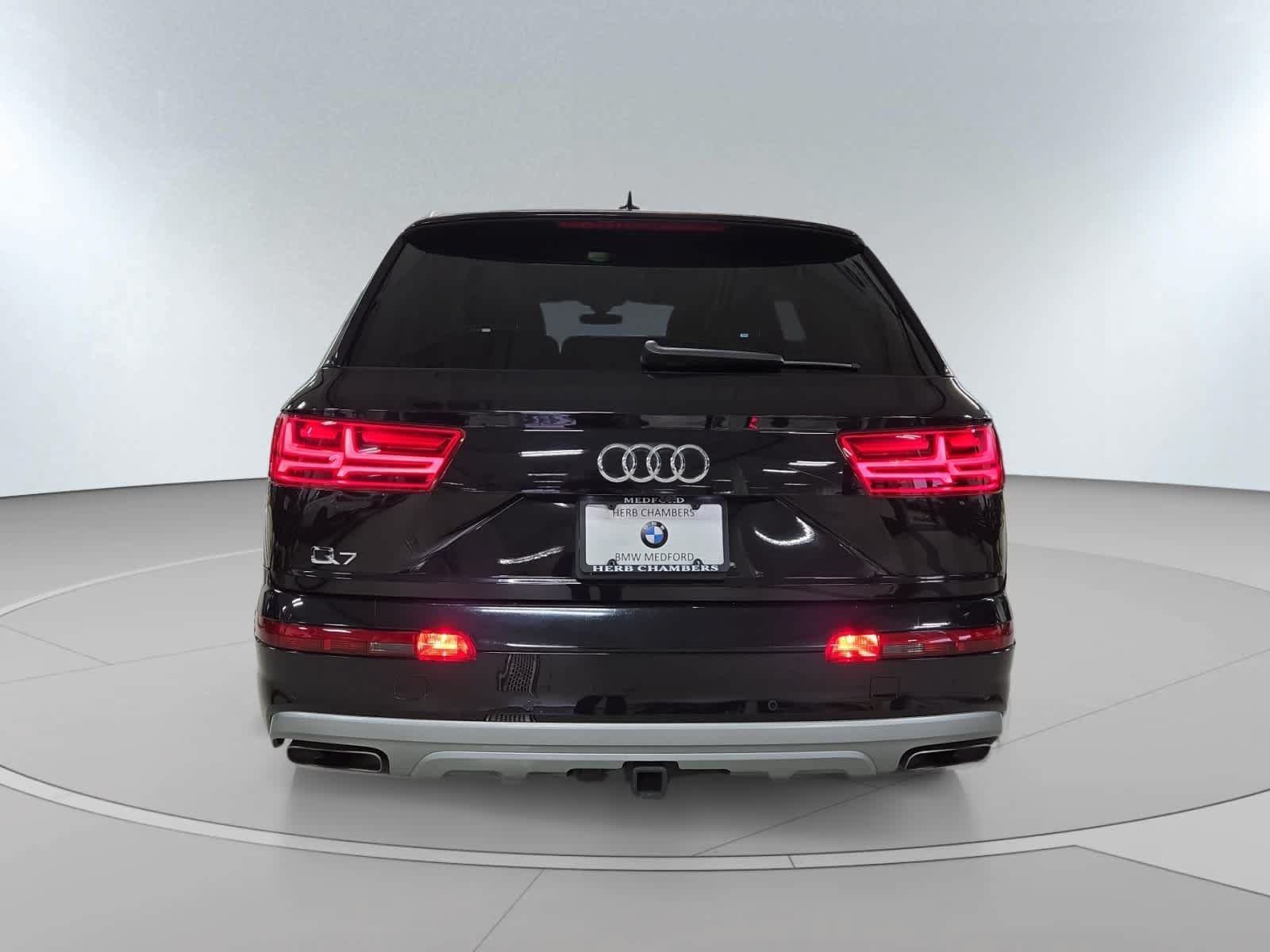 Used 2019 Audi Q7 3.0T Premium Plus w/ Premium Plus Package AWD/4WD image 12