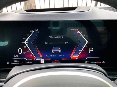 Used 2024 BMW X5 xDrive40i w/ Executive Package AWD/4WD image 25