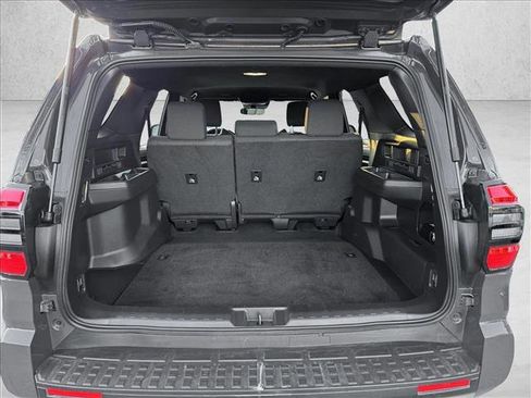 Certified 2025 Toyota 4Runner SR5 AWD/4WD image 8