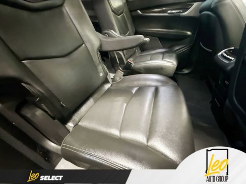 Used 2023 Cadillac XT6 Sport AWD/4WD image 32