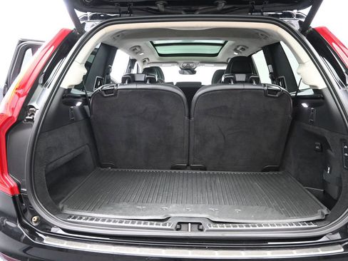 New 2023 Volvo XC90 B6 Ultimate w/ Lounge Package image 13