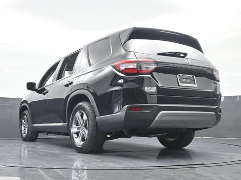 Used 2025 Honda Pilot EX-L image 60