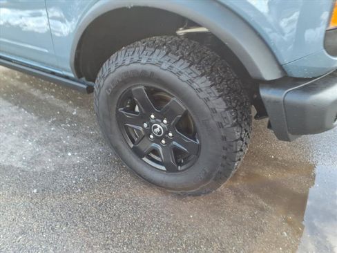 Used 2024 Ford Bronco Black Diamond image 5