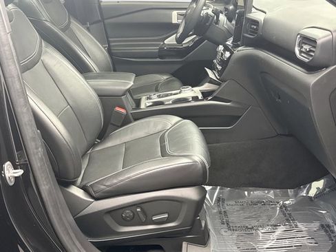 Used 2022 Ford Explorer ST w/ Equipment Group 401A AWD/4WD image 19