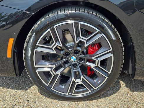 New 2026 BMW 550e xDrive image 11