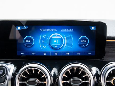 Certified 2023 Mercedes-Benz EQB 250+ w/ Exclusive Package image 27