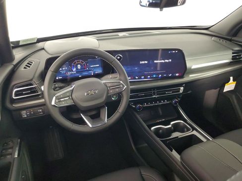 New 2026 Chevrolet Traverse LT w/ Midnight/Sport Edition FWD image 15