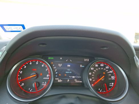 Used 2023 Toyota Camry XSE image 19