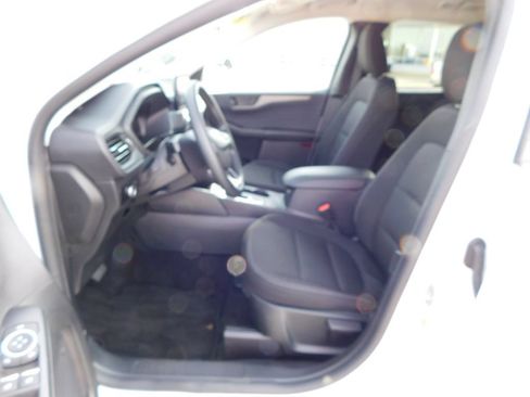 Used 2025 Ford Escape Active AWD/4WD image 12