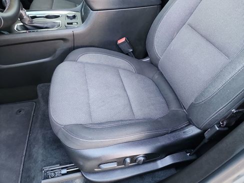 Certified 2023 Chevrolet Traverse LT image 16