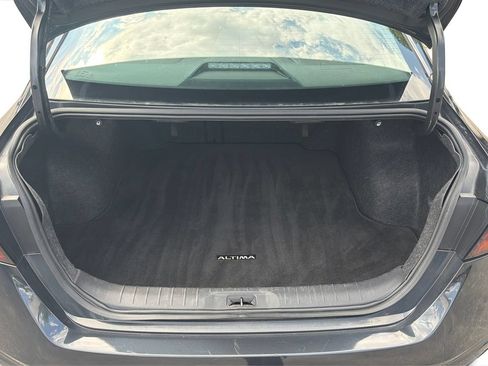 Used 2021 Nissan Altima 2.5 SV FWD image 11