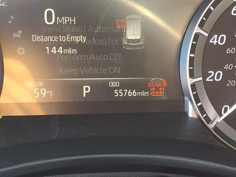 Used 2024 Toyota Highlander XLE image 26