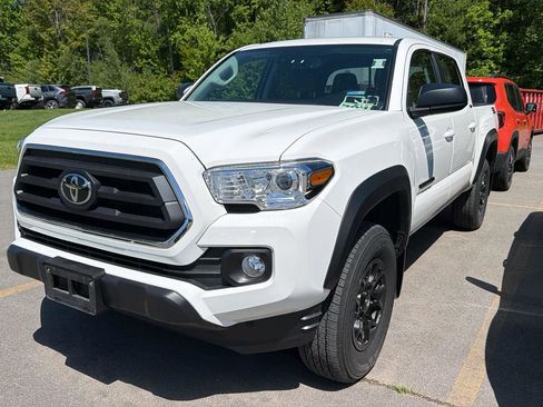 Used 2023 Toyota Tacoma SR5 w/ SX Package AWD/4WD image 23