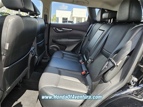 Used 2022 Nissan Rogue Sport SL image 7