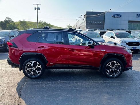 Used 2022 Toyota RAV4 XSE image 10