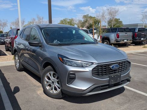 Used 2024 Ford Escape Active FWD image 1