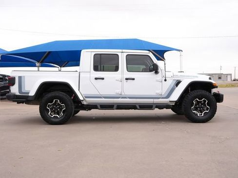 Used 2020 Jeep Gladiator Rubicon AWD/4WD image 2