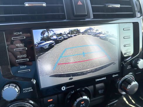 Used 2023 Toyota 4Runner TRD Off-Road Premium w/ Moonroof Package AWD/4WD image 25