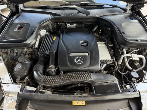 Used 2019 Mercedes-Benz GLC 300 4MATIC Coupe image 15