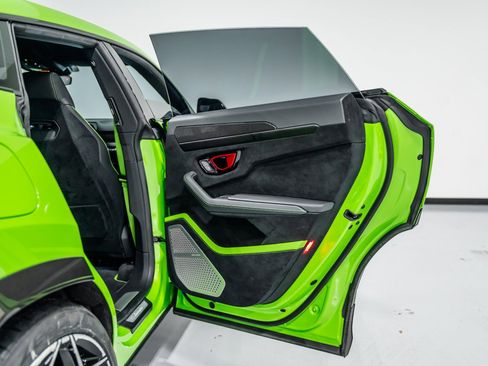 Used 2023 Lamborghini Urus Performante image 45