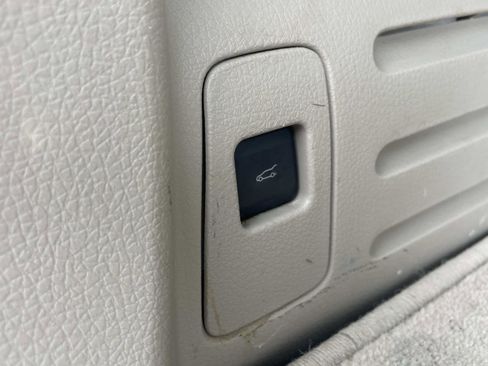 Used 2011 Lincoln MKX 2WD w/ 102A Rapid Spec Order Code image 10