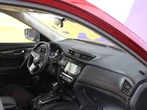 Used 2020 Nissan Rogue SV AWD/4WD image 12